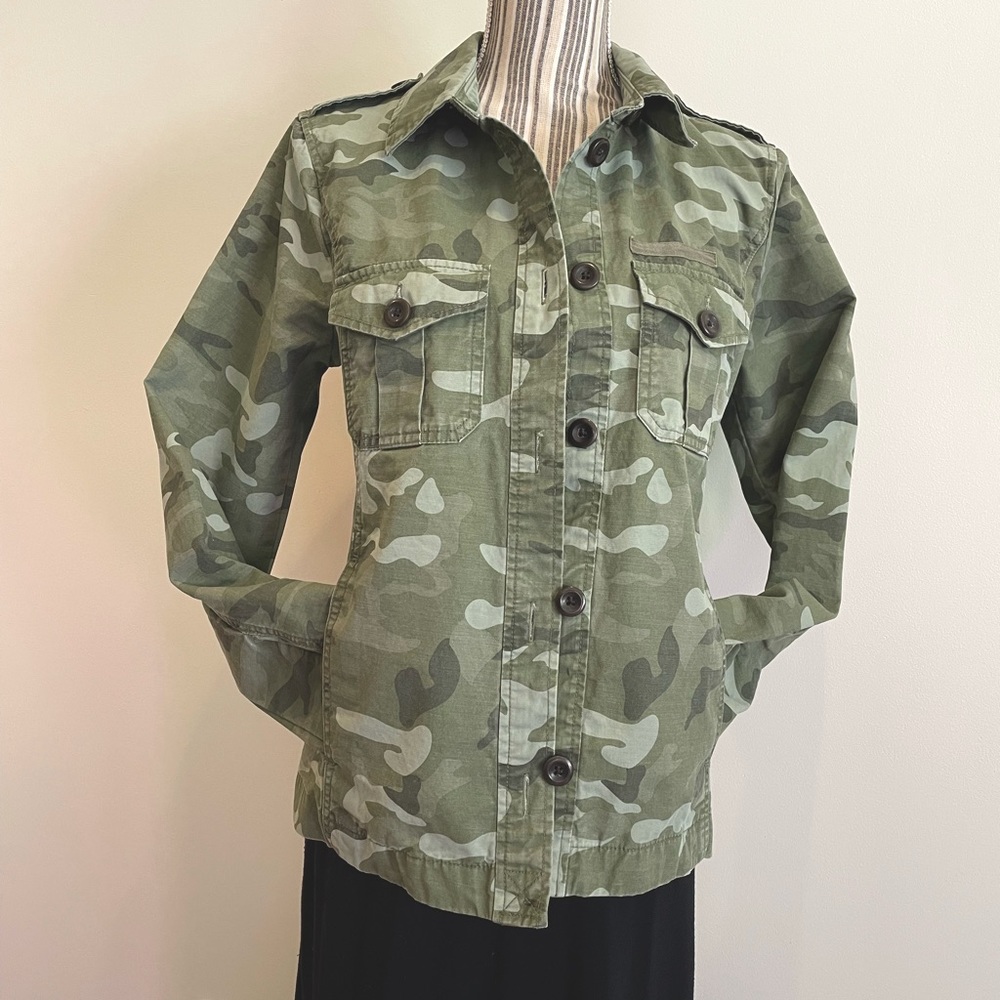 Gap shirt style camo jacket